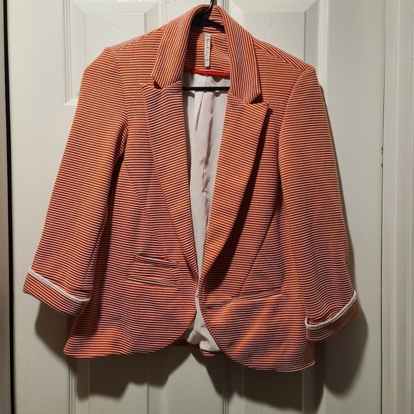 Willow & Clay Jackets & Blazers - Willow & Clay Women's Blazer (C2-X)